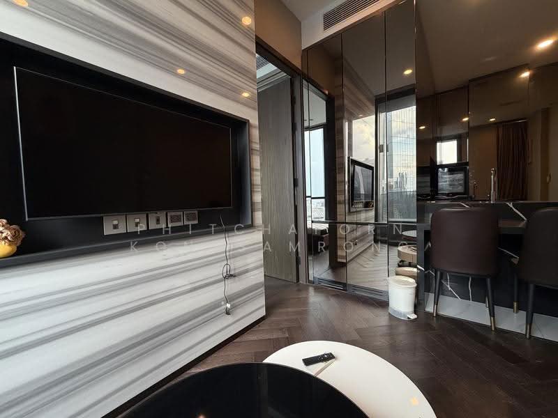 The Esse Sukhumvit 36, Bangkok, Soi Sukhumvit 36, Sukhumvit Road, Phra Kanong, Khlong Toei, Bangkok, 1 Bedroom, 45 sqm, Condo For Rent, by Phitchaporn Kongsamrong, 500580950 - DDproperty.com