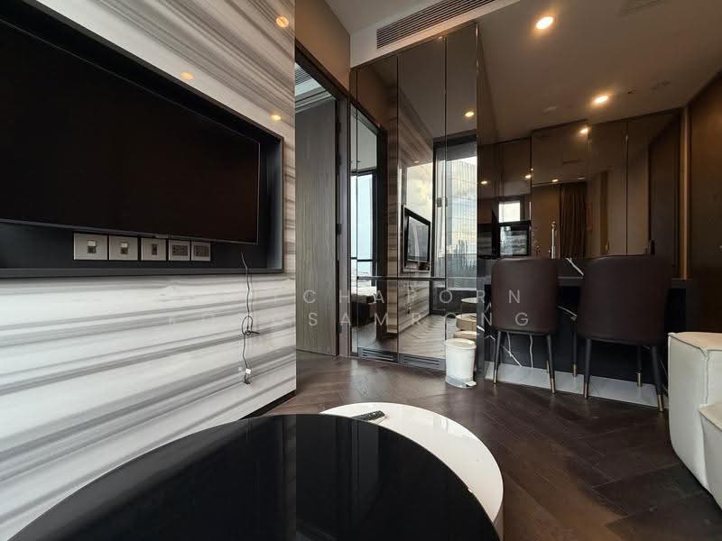 The Esse Sukhumvit 36, Bangkok, Soi Sukhumvit 36, Sukhumvit Road, Phra Kanong, Khlong Toei, Bangkok, 1 Bedroom, 45 sqm, Condo For Rent, by Phitchaporn Kongsamrong, 500580950 - DDproperty.com