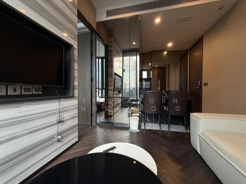 The Esse Sukhumvit 36, Bangkok, Soi Sukhumvit 36, Sukhumvit Road, Phra Kanong, Khlong Toei, Bangkok, 1 Bedroom, 45 sqm, Condo For Rent, by Phitchaporn Kongsamrong, 500580950 - DDproperty.com