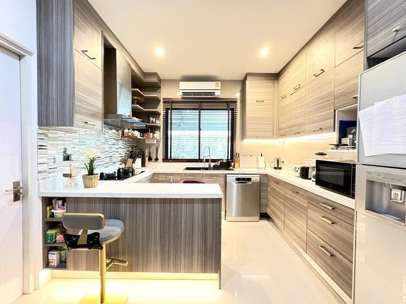 The Grand Lux Bangna-Suanluang, กรุงเทพ, Kanchanaphisek Road, ดอกไม้, ประเวศ, กรุงเทพ, 438 ตร.ม., บ้านเดี่ยว ขาย, โดย Nutty Property, 500580980 - DDproperty.com