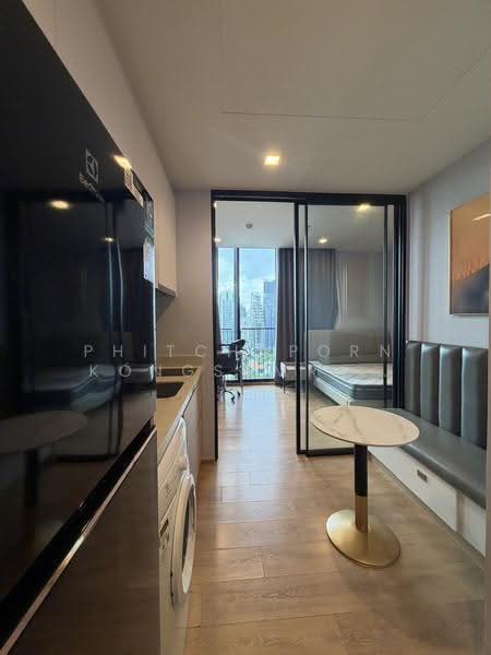 Noble Around Sukhumvit 33, Bangkok, 17 Soi Sukhumvit 33, Khlong Tan Nua, Watthana, Bangkok, 1 Bedroom, 33 sqm, Condo For Rent, by Phitchaporn Kongsamrong, 500580991 - DDproperty.com
