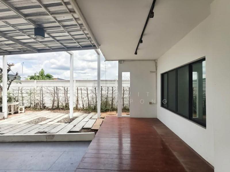 The Connect Watcharaphon-Phoemsin, Bangkok, Permsin Road, Khlong Tanon, Sai Mai, Bangkok, 3 Bedrooms, 110 sqm, Townhouse For Sale, by Bunnavit Faungfupong, 500581005 - DDproperty.com