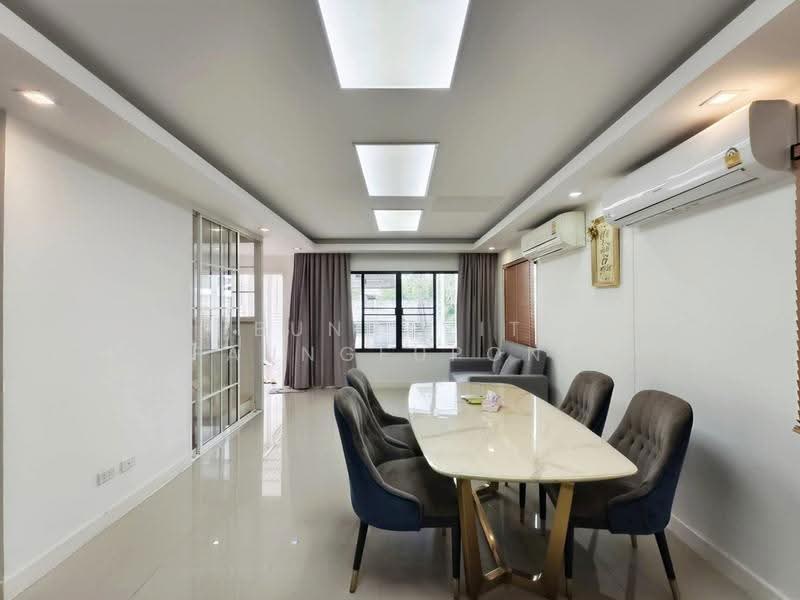 The Connect Watcharaphon-Phoemsin, Bangkok, Permsin Road, Khlong Tanon, Sai Mai, Bangkok, 3 Bedrooms, 110 sqm, Townhouse For Sale, by Bunnavit Faungfupong, 500581005 - DDproperty.com
