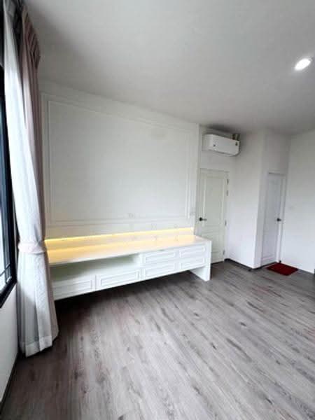 Grande Pleno Ratchapruek, Nonthaburi, Soi Om Kret, Ratchaphruek Road, Om Kret, Pak Kret, Nonthaburi, 4 Bedrooms, 150 sqm, Single Detached House For Rent, by นัฐพงค์ มณีอัครเนตร, 500581021 - DDproperty.com