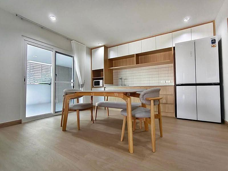 Pruklada Suvarnabhumi, Samut Prakan, ลาดกระบัง 54, Srisa Chorakhe Noi, Bang Sao Thong, Samut Prakan, 3 Bedrooms, 284 sqm, Single Detached House For Rent, by นวพล พิธานวรรณกุล, 500581032 - DDproperty.com