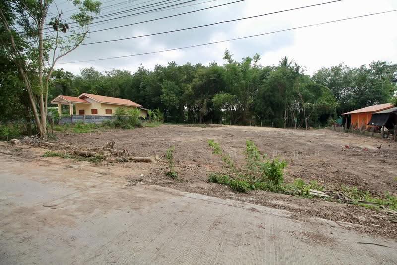 Price Reduced! 355 sq.wah Land Just 700 Metres from Map Kha Intersection, Map Kha, Rayong, rayong, Mapkha, Nikhom Pattana, Rayong, , 1,420 sqm, Land For Sale, by สุเทพ พสุวณิชย์กุล, 500581085 - DDproperty.com