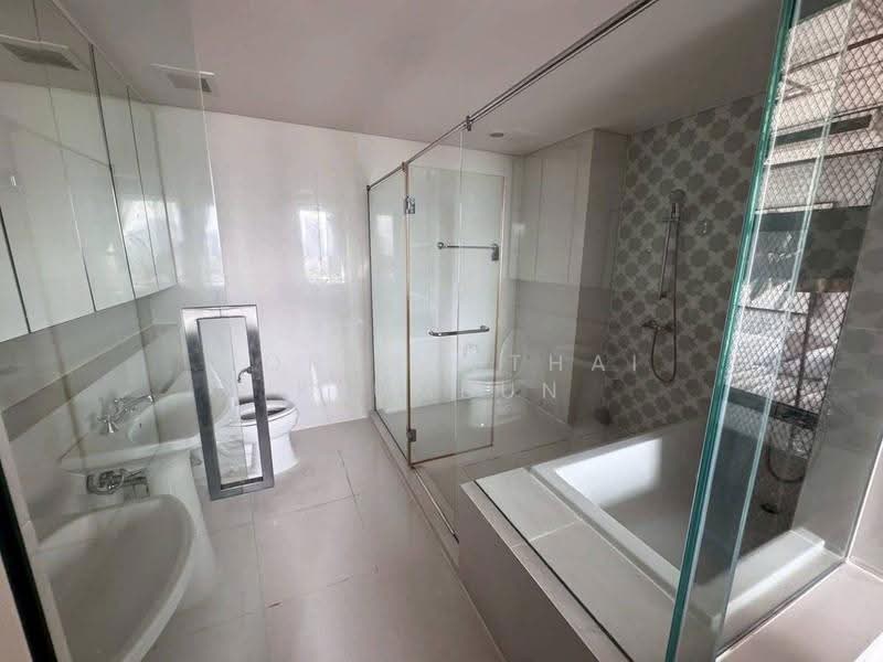 AGUSTON Sukhumvit 22, Bangkok, 140 Sukhumvit Road, Khlong Toei, Bangkok, 3 Bedrooms, 137 sqm, Condo For Rent, by Woraruethai Klumbun, 500581135 - DDproperty.com