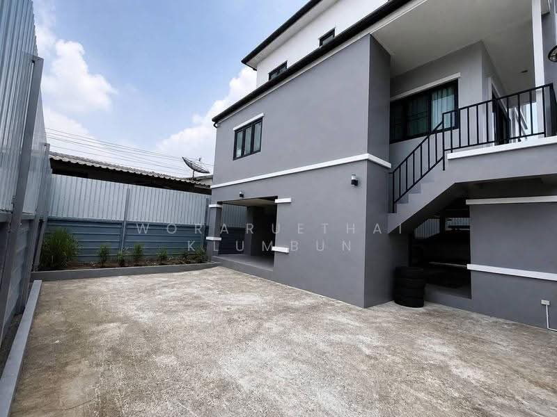 บ้าน 4-ห้องนอน, กรุงเทพ, สวนหลวง, กรุงเทพ, 200 ตร.ม., บ้านเดี่ยว ขาย, โดย Woraruethai Klumbun, 500581144 - DDproperty.com