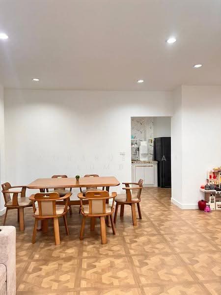 4-BR House, Bangkok, Suan Luang, Bangkok, 4 Bedrooms, 200 sqm, Single Detached House For Sale, by Woraruethai Klumbun, 500581144 - DDproperty.com