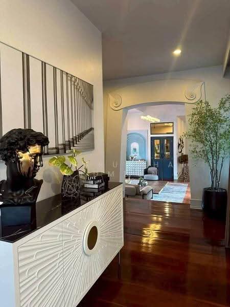 5-BR House, Bangkok, Khlong Tan Nua, Watthana, Bangkok, 5 Bedrooms, 700 sqm, Single Detached House For Rent, by Woraruethai Klumbun, 500581150 - DDproperty.com