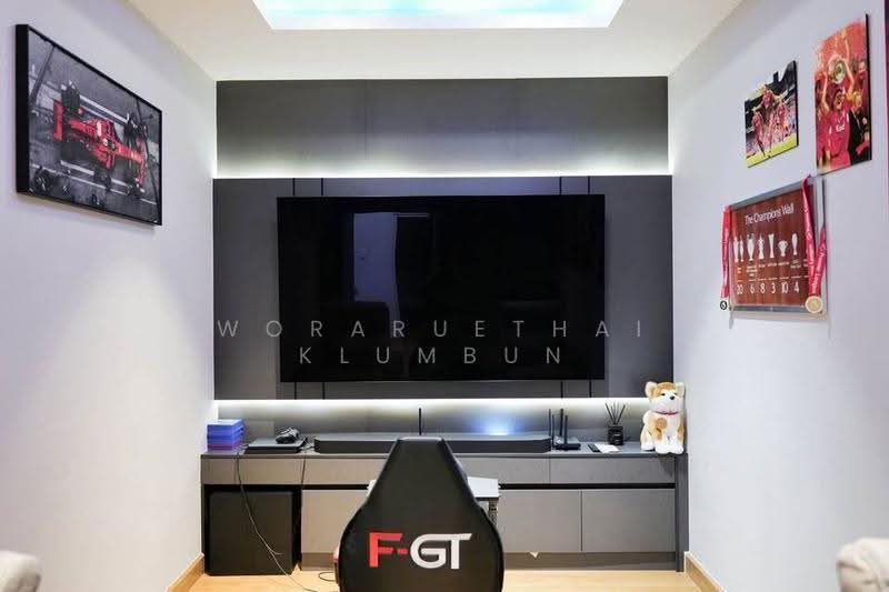 5-BR House, Bangkok, Khlong Tan Nua, Watthana, Bangkok, 5 Bedrooms, 700 sqm, Single Detached House For Rent, by Woraruethai Klumbun, 500581150 - DDproperty.com
