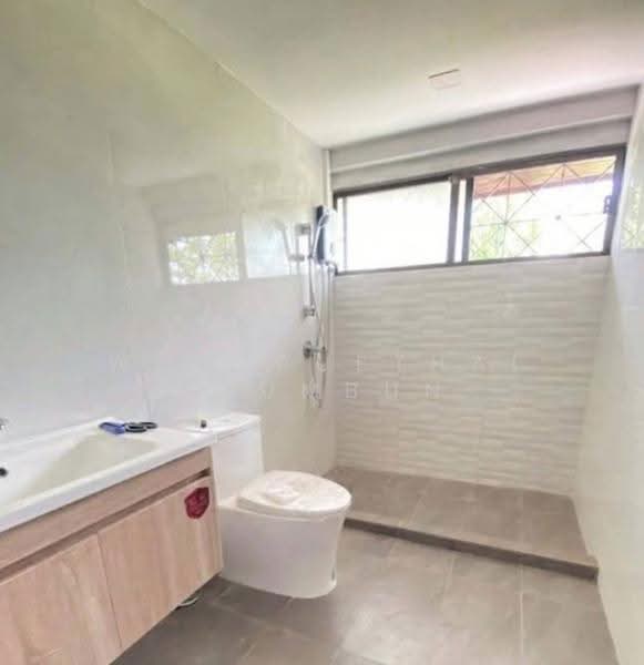 Sammakon Ramkhamhaeng, Bangkok, Ramkhamhaeng Road, Saphan Sung, Bangkok, 4 Bedrooms, 325 sqm, Single Detached House For Rent, by Woraruethai Klumbun, 500581195 - DDproperty.com