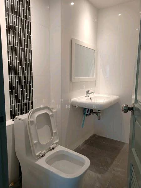 Sriwara Garden Condominium, Bangkok, 1205 Soi Town in Town, Wang Thonglang, Bangkok, 2 Bedrooms, 87 sqm, Condo For Rent, by Woraruethai Klumbun, 500581236 - DDproperty.com
