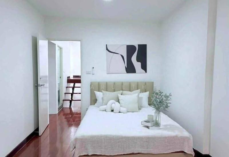บ้าน 6-ห้องนอน, กรุงเทพ, สามเสนนอก, ห้วยขวาง, กรุงเทพ, 500 ตร.ม., บ้านเดี่ยว ให้เช่า, โดย Woraruethai Klumbun, 500581263 - DDproperty.com
