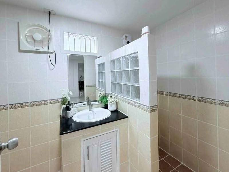 บ้าน 6-ห้องนอน, กรุงเทพ, สามเสนนอก, ห้วยขวาง, กรุงเทพ, 500 ตร.ม., บ้านเดี่ยว ให้เช่า, โดย Woraruethai Klumbun, 500581263 - DDproperty.com