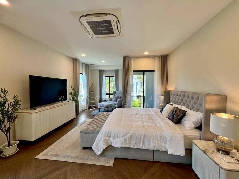 Nantawan Rama 9 - New Krungthepkreetha, bangkok, Saphan Sung, Bangkok, 4 Bedrooms, 302 sqm, Single Detached House For Rent, by Woraruethai Klumbun, 500581352 - DDproperty.com