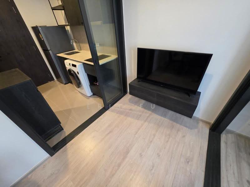 XT Huaikhwang, Bangkok, 244 Ratchadaphisek Road, Huai Khwang, Bangkok, 1 Bedroom, 30 sqm, Condo For Rent, by Eric Fu, 500581380 - DDproperty.com