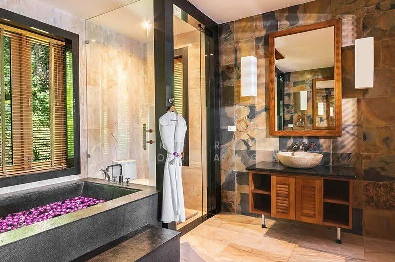 Baan Thai Surin Hill : บ้านไทยสุรินทร์ฮิลล์, ภูเก็ต, เชิงทะเล, ถลาง, ภูเก็ต, 1,550 ตร.ม., วิลล่า ขาย, โดย Sikkares Ploydang, 500581398 - DDproperty.com