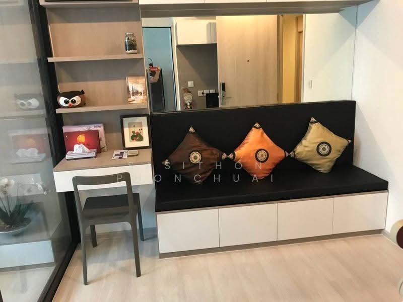 Life Asoke, Bangkok, Asoke-Dindang Road, Bang Kapi, Huai Khwang, Bangkok, 1 Bedroom, 30 sqm, Condo For Rent, by Sasithon Phonchuai, 500581485 - DDproperty.com