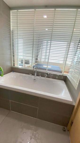 Siri At Sukhumvit, bangkok, 902 Sukhumvit Road, Phra Kanong, Khlong Toei, Bangkok, 2 Bedrooms, 70 sqm, Condo For Rent, by Sasithon Phonchuai, 500581491 - DDproperty.com