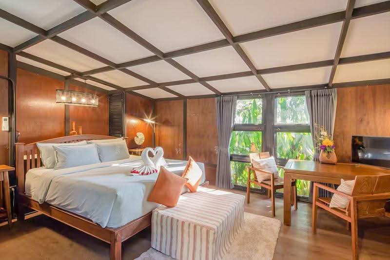 บ้านพร้อมสระว่ายน้ำและบ้านรับรอง 2 หลัง (รวม 5 ห้องนอน) ที่ตำบลน้ำแพร่ อำเภอหางดง, เชียงใหม่, น้ำแพร่, หางดง, เชียงใหม่, 1,320 ตร.ม., บ้านเดี่ยว ขาย, โดย เอลียาห์ ริดจ์ลี่ย์, 500581507 - DDproperty.com