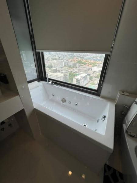 Rhythm Sukhumvit 44/1, bangkok, Sukhumvit Road, Phra Kanong, Khlong Toei, Bangkok, 1 Bedroom, 48 sqm, Condo For Rent, by Thanyalak Ajmera, 500581554 - DDproperty.com