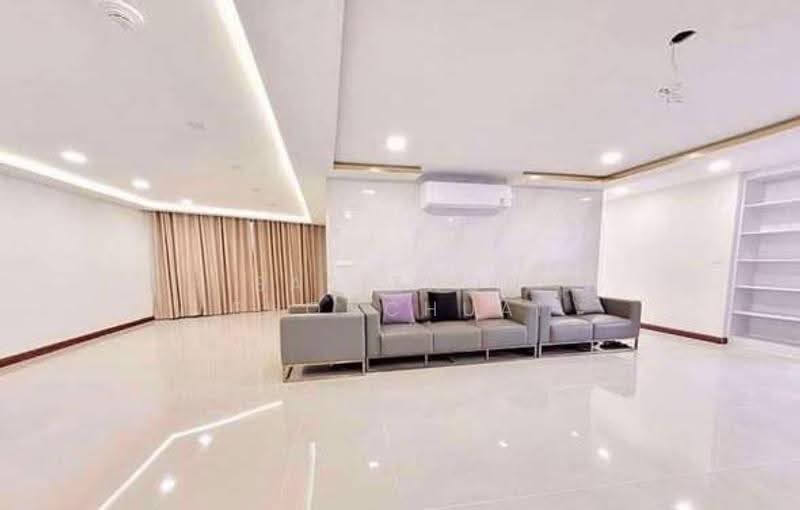 President Park Sukhumvit 24, bangkok, 99 Sukhumvit 24 Alley, Khlongtoei Nua, Watthana, Bangkok, 3 Bedrooms, 220 sqm, Condo For Rent, by Sasithon Phonchuai, 500581616 - DDproperty.com