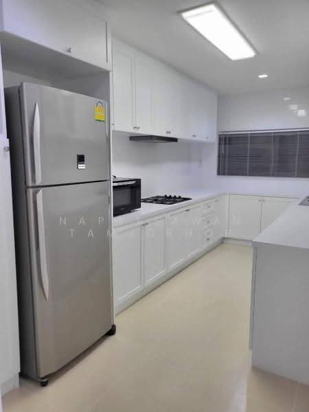 Acadamia Grand Tower, Bangkok, Soi Sukhumvit 43, Khlong Tan Nua, Watthana, Bangkok, 3 Bedrooms, 194 sqm, Condo For Rent, by Napatsawan Tamjorhor, 500581627 - DDproperty.com