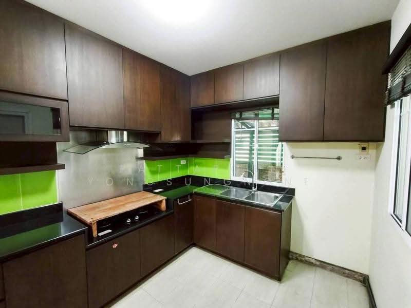 Passorn Prestige Onnut, Bangkok, Chaloem Phrakiat Rama 9 Road, Prawet, Prawet, Bangkok, 3 Bedrooms, 200 sqm, Single Detached House For Sale, by Pattaporn Yongsungnone, 500581656 - DDproperty.com