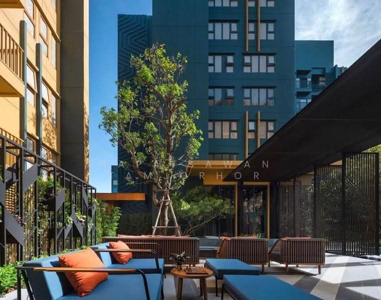 The Base Sukhumvit 50, Bangkok, Soi Roem Charoen 1, Sukhumvit 50 Road, Phra Kanong, Khlong Toei, Bangkok, 1 Bedroom, 32 sqm, Condo For Sale, by Napatsawan Tamjorhor, 500581722 - DDproperty.com