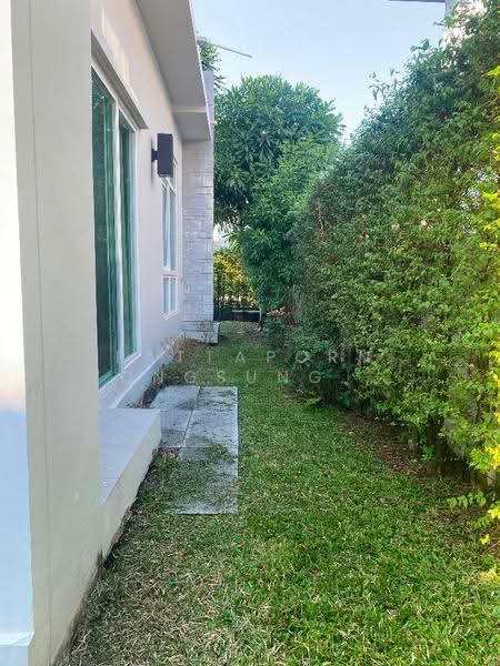 Mantana Motorway-New Krungthepkreetha, bangkok, Phatthana Chonnabot 4 Road, Khlong Song Ton Nun, Lat Krabang, Bangkok, 3 Bedrooms, 145 sqm, Single Detached House For Sale, by Pattaporn Yongsungnone, 500581767 - DDproperty.com