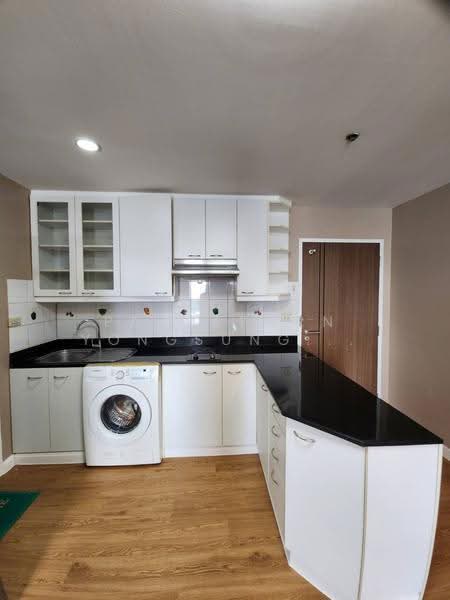 Silom Suite, Bangkok, Soi Sathorn 12, Sathorn Road, Silom, Bang Rak, Bangkok, 2 Bedrooms, 70 sqm, Condo For Rent, by Pattaporn Yongsungnone, 500581799 - DDproperty.com