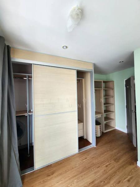 Silom Suite, Bangkok, Soi Sathorn 12, Sathorn Road, Silom, Bang Rak, Bangkok, 2 Bedrooms, 70 sqm, Condo For Rent, by Pattaporn Yongsungnone, 500581799 - DDproperty.com