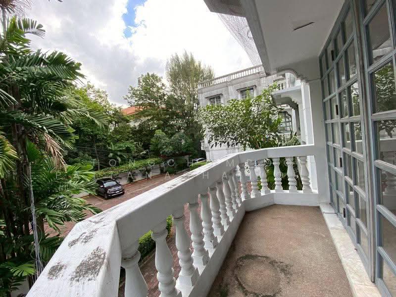 Prompak Gardens Condominium, bangkok, Sukhumvit, Khlongtoei Nua, Watthana, Bangkok, 3 Bedrooms, 350 sqm, Condo For Rent, by Tongchompoo Pattanachaiwongkoon, 500581851 - DDproperty.com