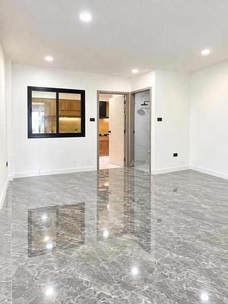 2BR House for Sale in Saphan Hin Phuket | 220 SqM Near Old Town, ฿3.89M, phuket, Wichit, Muang Phuket, Phuket, 2 Bedrooms, 220 sqm, Single Detached House For Sale, by Fazwaz (Thailand) Co., Ltd., 500581873 - DDproperty.com