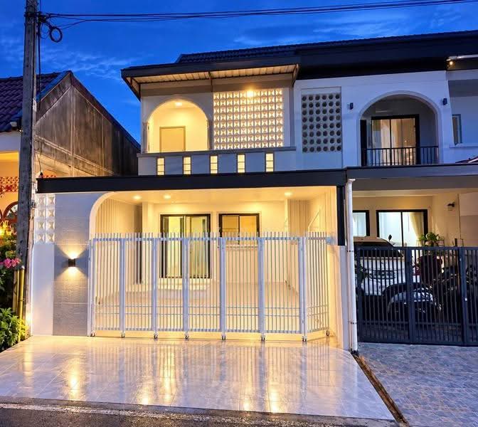 2BR House for Sale in Saphan Hin Phuket | 220 SqM Near Old Town, ฿3.89M, phuket, Wichit, Muang Phuket, Phuket, 2 Bedrooms, 220 sqm, Single Detached House For Sale, by Fazwaz (Thailand) Co., Ltd., 500581873 - DDproperty.com
