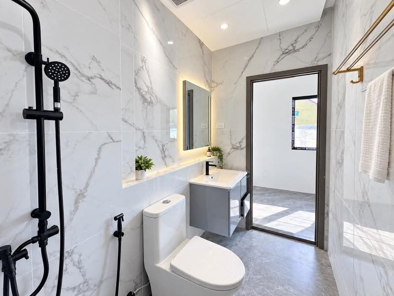 2BR House for Sale in Saphan Hin Phuket | 220 SqM Near Old Town, ฿3.89M, phuket, Wichit, Muang Phuket, Phuket, 2 Bedrooms, 220 sqm, Single Detached House For Sale, by Fazwaz (Thailand) Co., Ltd., 500581873 - DDproperty.com