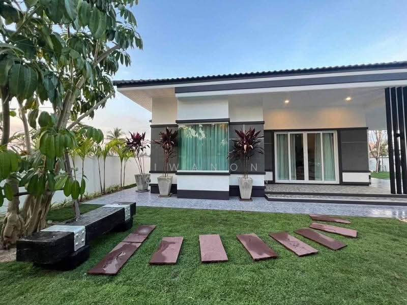 3-BR House, chon-buri, Poong, Bang Lamung (Pattaya), Chon Buri (Pattaya), 3 Bedrooms, 180 sqm, Single Detached House For Sale, by Siwanon Gosachan, 500581879 - DDproperty.com
