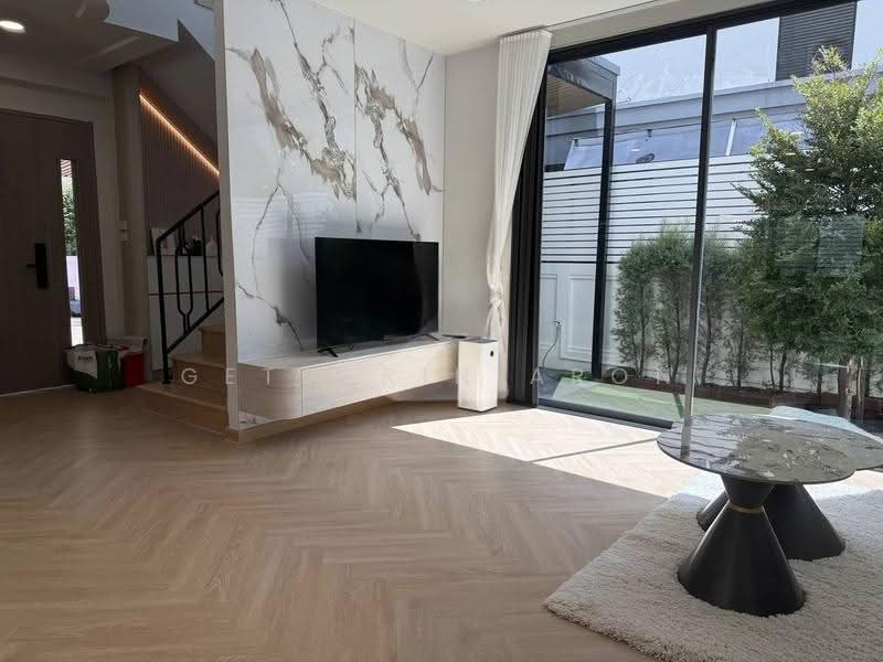 undefined, Bangkok, Nawamin, Bueng Kum, Bangkok, 3 Bedrooms, 250 sqm, Single Detached House For Rent, by Getsarin Aron, 500581902 - DDproperty.com