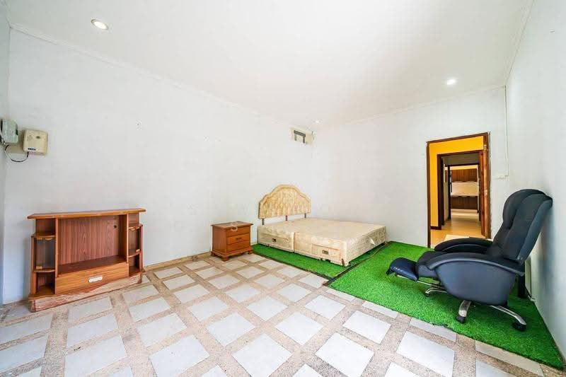 4-BR House, chon-buri, Nong Pru, Bang Lamung (Pattaya), Chon Buri (Pattaya), 4 Bedrooms, 200 sqm, Single Detached House For Sale, by Siwanon Gosachan, 500581941 - DDproperty.com