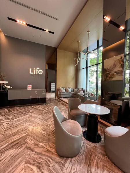 Life Sukhumvit 48, bangkok, Soi Sukhumvit 48, Phra Kanong, Khlong Toei, Bangkok, 2 Bedrooms, 47 sqm, Condo For Sale, by Sasithon Phonchuai, 500581978 - DDproperty.com