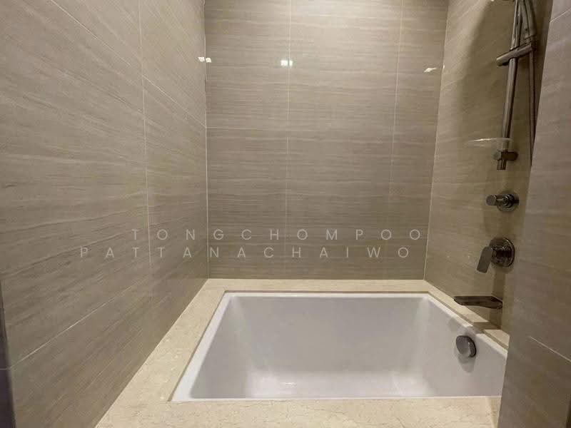 Noble BE33, Bangkok, 19 Soi Sukhumvit 33, Khlong Tan Nua, Watthana, Bangkok, 3 Bedrooms, 72 sqm, Condo For Rent, by Tongchompoo Pattanachaiwongkoon, 500581999 - DDproperty.com
