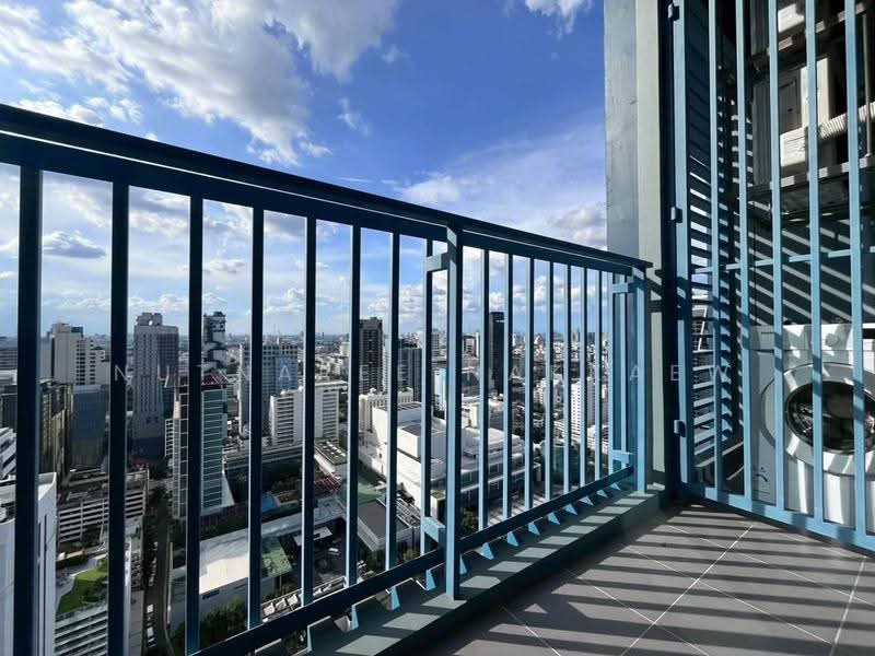 XT Phayathai, Bangkok, Phaya Thai Road, Thanon Phaya Thai, Ratchathewi, Bangkok, 1 Bedroom, 42 sqm, Condo For Rent, by Nutnaree Nakkaew, 500582001 - DDproperty.com