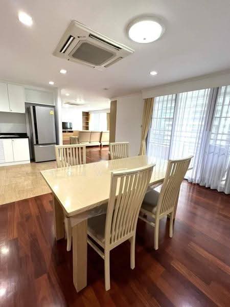 Acadamia Grand Tower, Bangkok, Soi Sukhumvit 43, Khlong Tan Nua, Watthana, Bangkok, 3 Bedrooms, 194 sqm, Condo For Rent, by Teeranant Chonwisaikajon, 500582009 - DDproperty.com