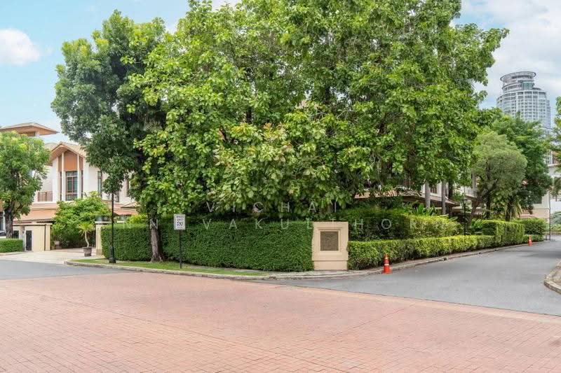 Baan Sansiri Sukhumvit 67, Bangkok, 32 Soi Sukhumvit 67, Phra Kanong Nua, Watthana, Bangkok, 5 Bedrooms, 560 sqm, Single Detached House For Rent, by Vichai  Annavakulthorn, 500582053 - DDproperty.com
