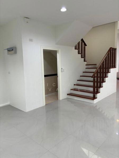 Baan Klang Muang Monte-Carlo, Bangkok, Moobaan Klang Muang Monte-Carlo Road, Ratchavipha, Lat Yao, Chatuchak, Bangkok, 4 Bedrooms, 400 sqm, Townhouse For Rent, by Vichai Annavakulthorn, 500582060 - DDproperty.com