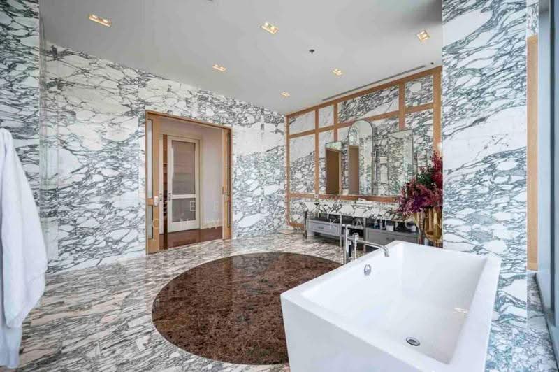 The Ritz-Carlton Residences, bangkok, 114 Narathiwat Ratchanakarin Road, Silom, Bang Rak, Bangkok, 3 Bedrooms, 408 sqm, Condo For Sale, by Teeranant Chonwisaikajon, 500582065 - DDproperty.com