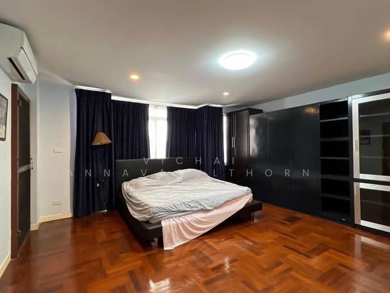 4-BR Townhouse, Bangkok, Chan Kasem, Chatuchak, Bangkok, 4 Bedrooms, 445 sqm, Townhouse For Rent, by Vichai Annavakulthorn, 500582070 - DDproperty.com
