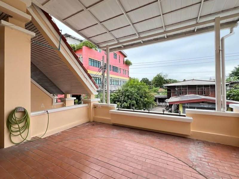 4-BR Townhouse, Bangkok, Chan Kasem, Chatuchak, Bangkok, 4 Bedrooms, 445 sqm, Townhouse For Rent, by Vichai Annavakulthorn, 500582070 - DDproperty.com