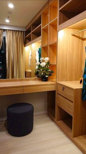 Life Asoke, Bangkok, Asoke-Dindang Road, Bang Kapi, Huai Khwang, Bangkok, 1 Bedroom, 35 sqm, Condo For Rent, by Tongchompoo Pattanachaiwongkoon, 500582072 - DDproperty.com